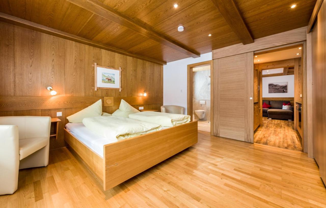 Hotel Tyroler Hof à Grän Extérieur photo