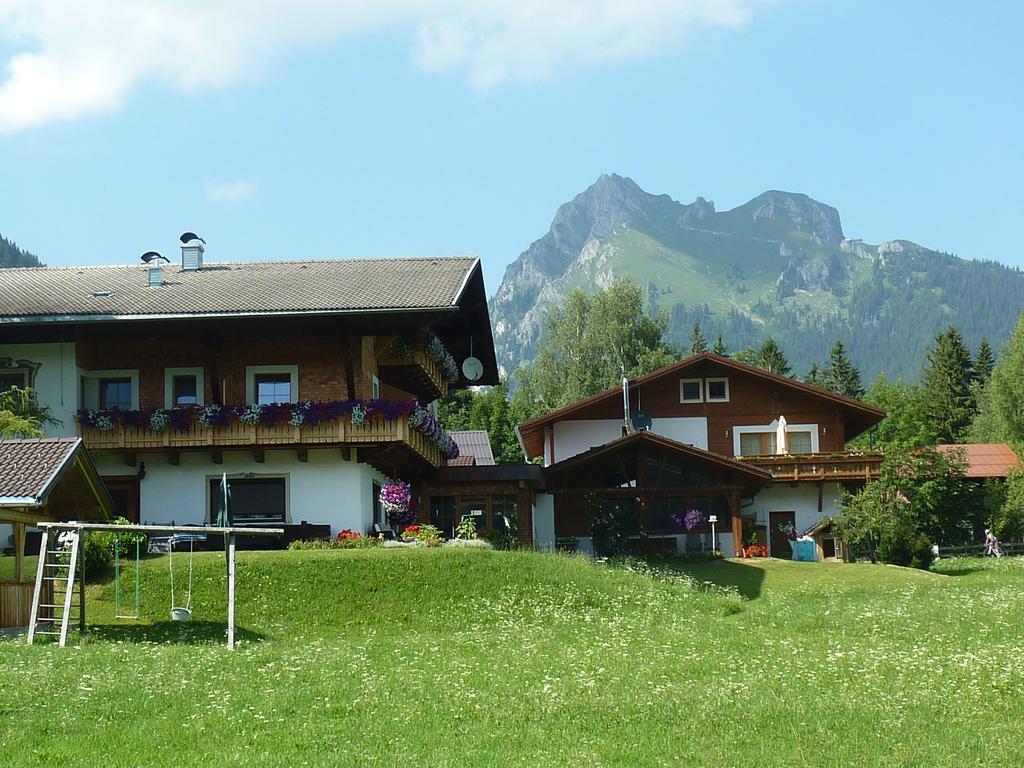 Hotel Tyroler Hof à Grän Extérieur photo